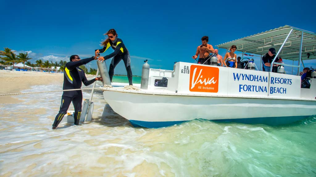 Fortuna Beach Grand Bahama Island The Best Beaches In World Viva Wyndham Fortuna Beach Grand Bahama Hotels Sunwing Vacations