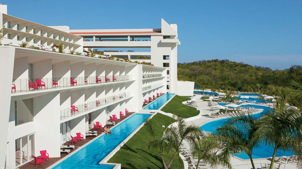 Secrets Huatulco Resort And Spa Hotels Sunwing Vacations Hotel Photo 1