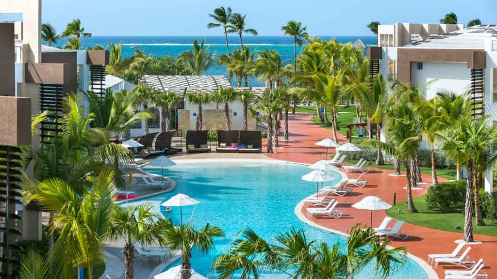 Blue Beach Punta Cana Luxury Resort Hotels Sunwing Hotel Photo 1